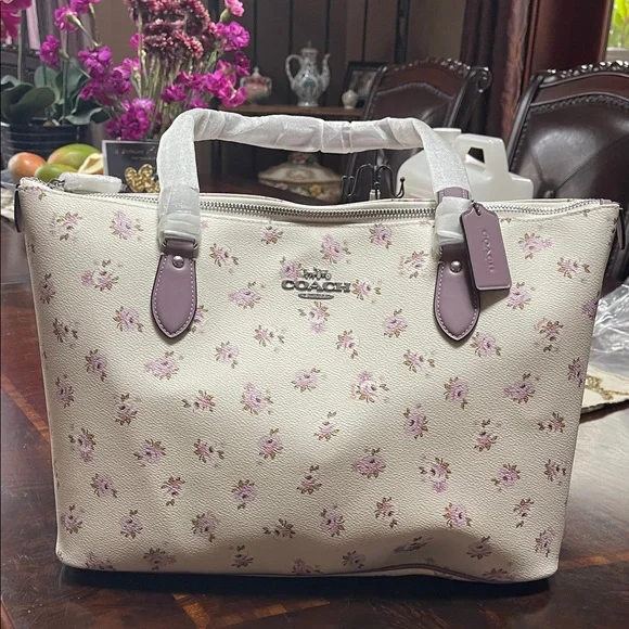 Coach Floral Gallery Tote - Picture 1 of 8